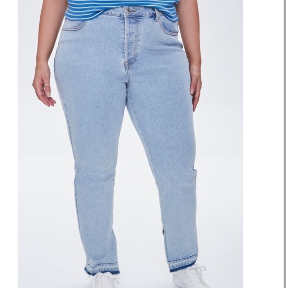 Plus size release hem jeans - Picture 2 of 5